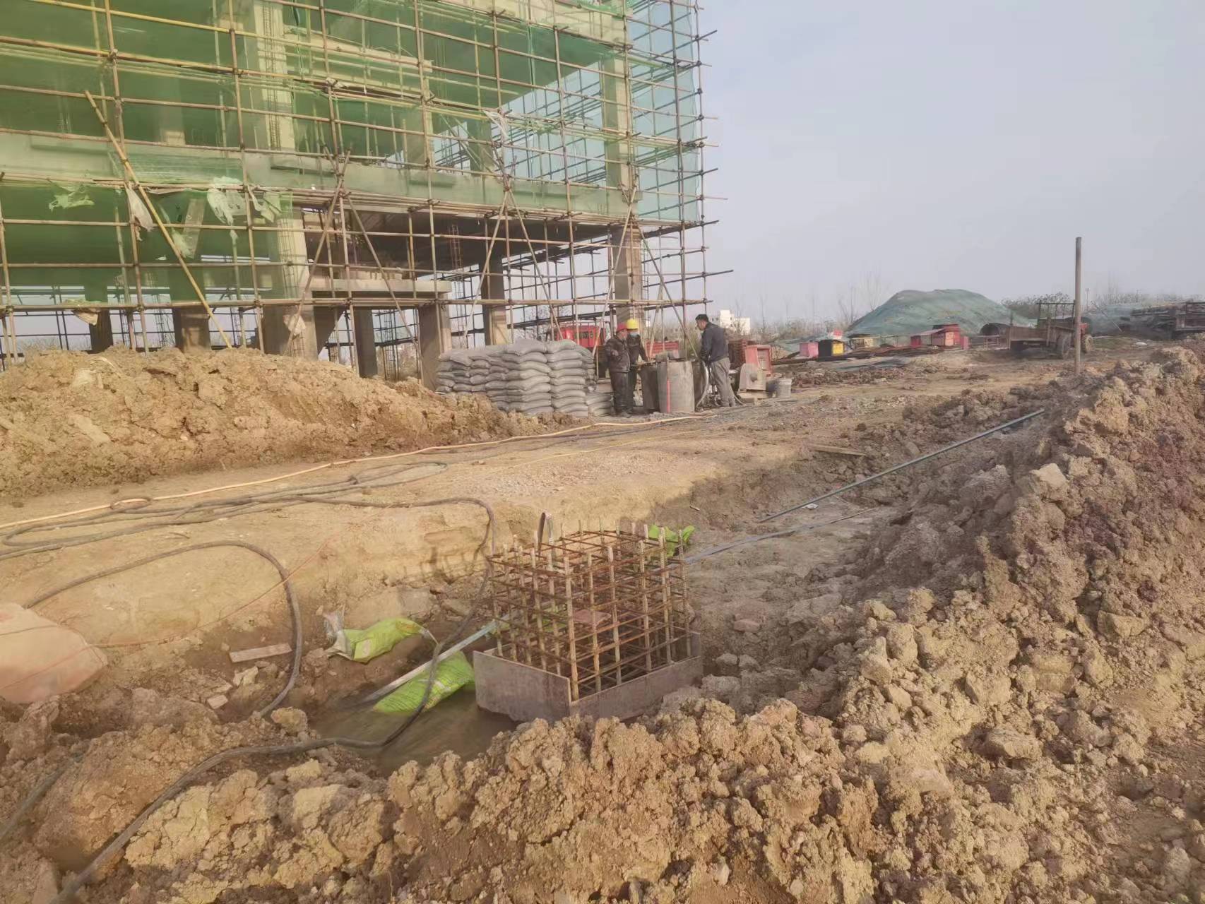 永发镇当桥梁出现裂缝的时候应该及时加固修补